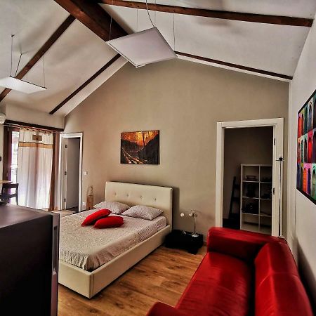 Regis B&B Appartamenti Centro Storico Chivasso Zewnętrze zdjęcie