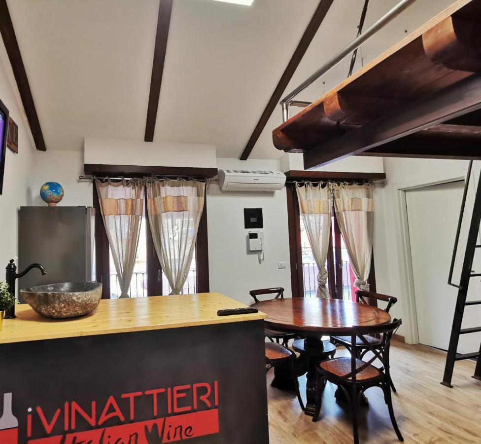 Regis B&B Appartamenti Centro Storico Chivasso Zewnętrze zdjęcie
