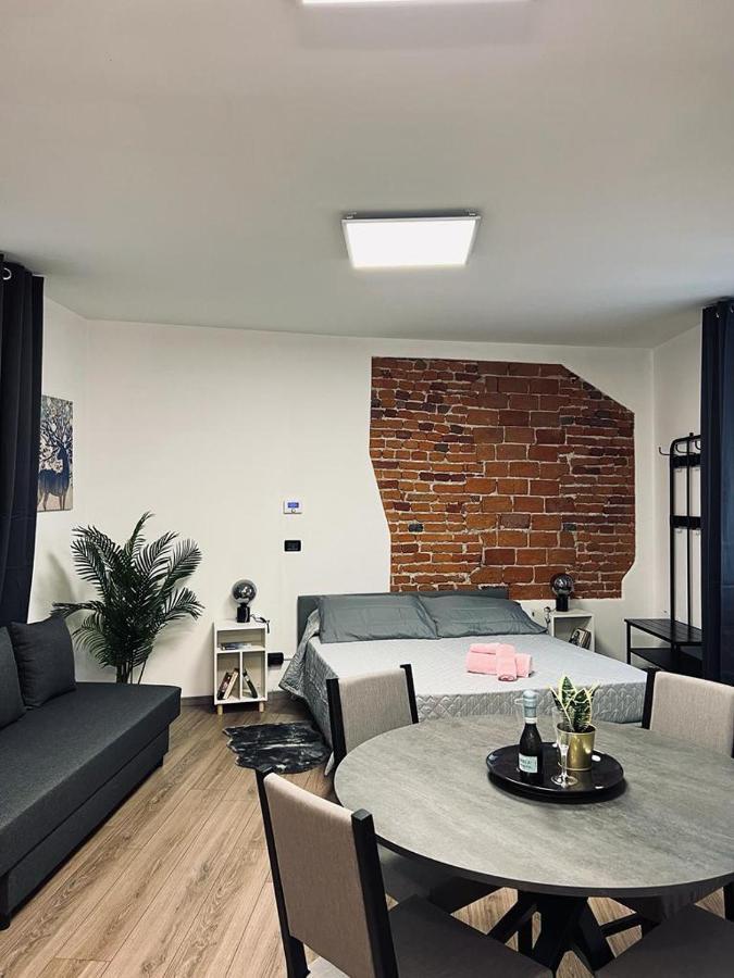 Regis B&B Appartamenti Centro Storico Chivasso Zewnętrze zdjęcie