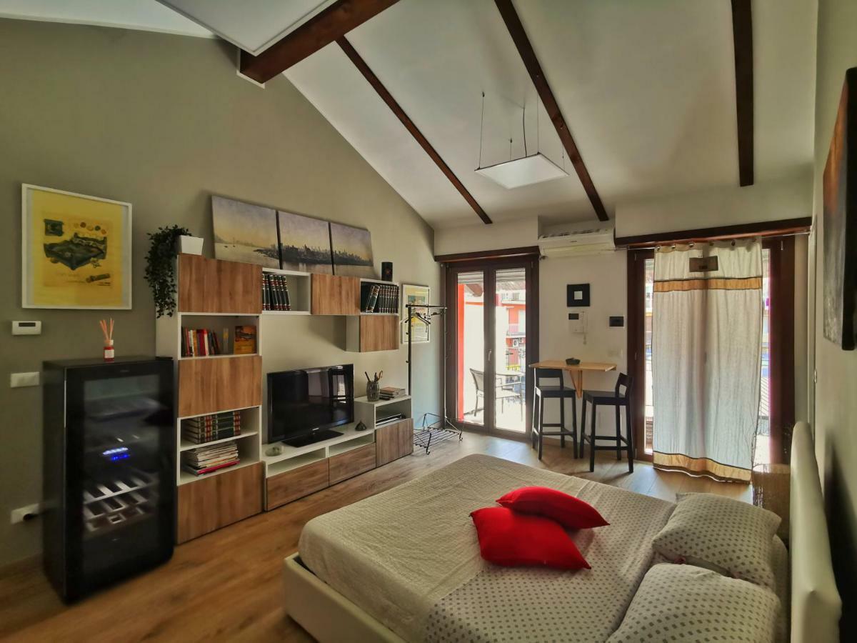 Regis B&B Appartamenti Centro Storico Chivasso Zewnętrze zdjęcie