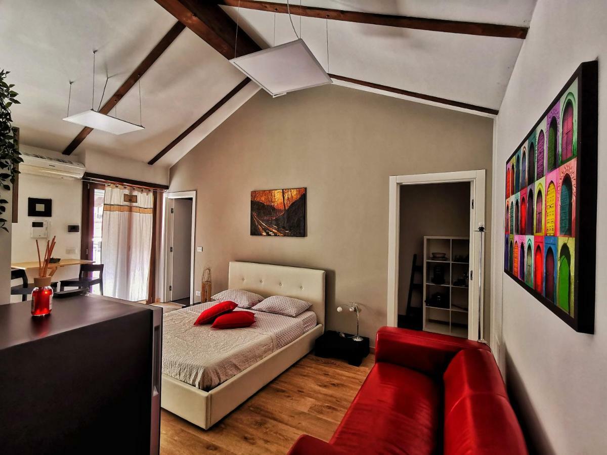Regis B&B Appartamenti Centro Storico Chivasso Zewnętrze zdjęcie